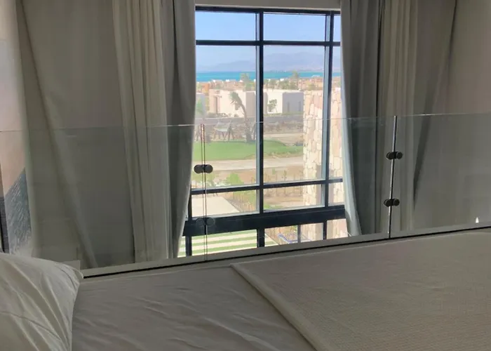 Cozy 2br Seaview Loft In Mesca Somabay Gurdaka